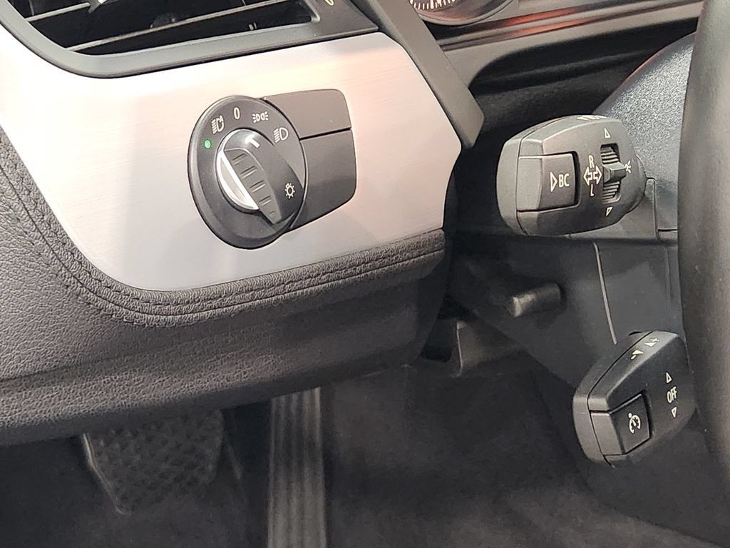Used 2012 BMW Z4 sDrive35i RWD image 15