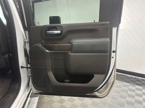 Used 2020 GMC Sierra 2500 Denali w/ Denali Ultimate Package image 18