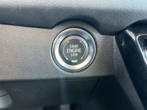 New 2025 Chevrolet Traverse LT w/ LPO, Floor Liner Package image 17