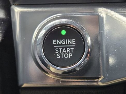 Used 2023 Ford F150 Lariat AWD/4WD image 20