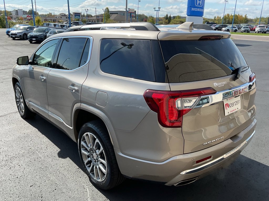 Used 2023 GMC Acadia Denali w/ Denali Technology Package AWD/4WD image 7