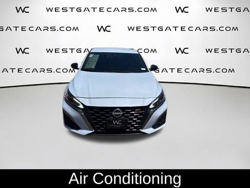 Used 2024 Nissan Altima 2.5 SR FWD image 4