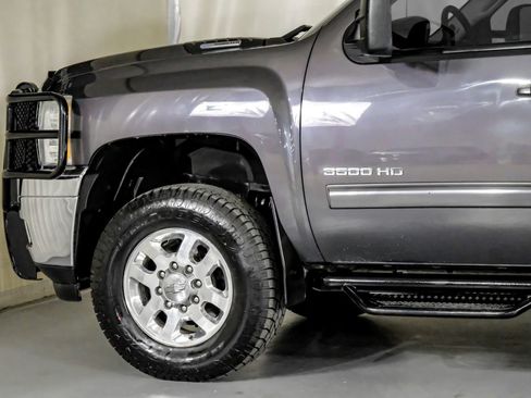 Used 2011 Chevrolet Silverado 3500 LTZ w/ LTZ Plus Package image 11