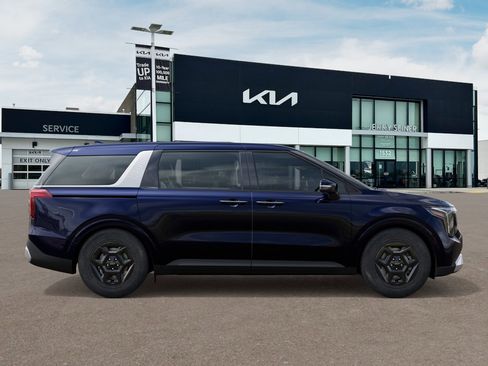 New 2026 Kia Carnival FWD image 8