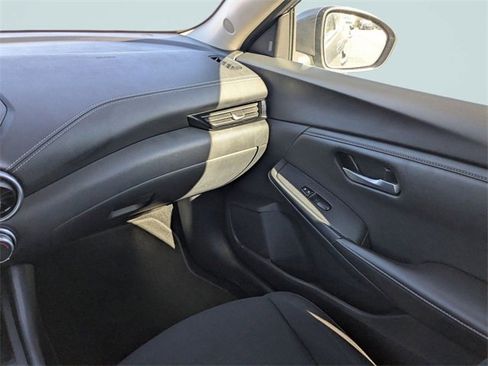 Used 2023 Nissan Sentra SV image 15