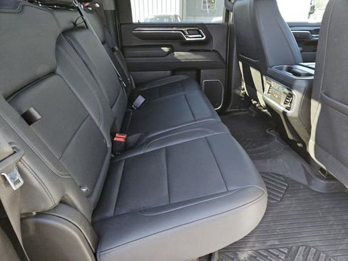 Used 2024 Chevrolet Silverado 2500 LTZ w/ LTZ Premium Package image 32