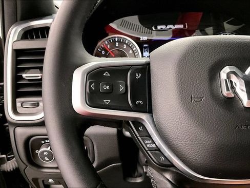 Used 2025 RAM 1500 Big Horn AWD/4WD image 26