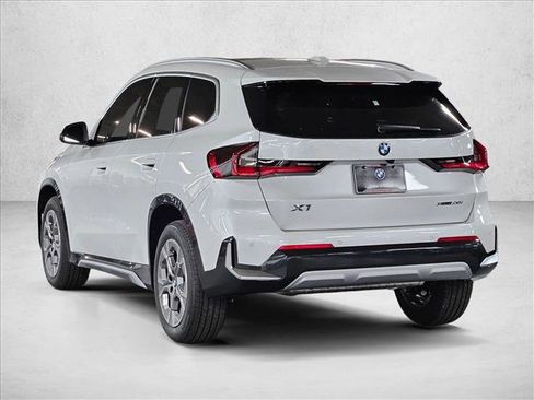 New 2026 BMW X1 xDrive28i AWD/4WD image 7