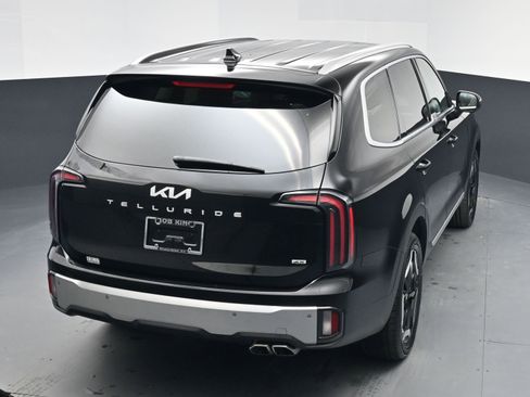 Used 2024 Kia Telluride EX image 24