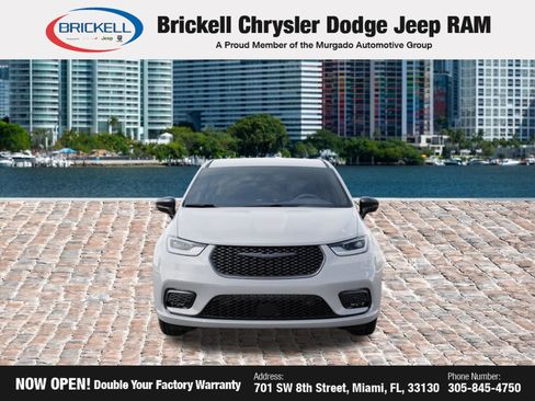 New 2026 Chrysler Pacifica Select FWD image 6