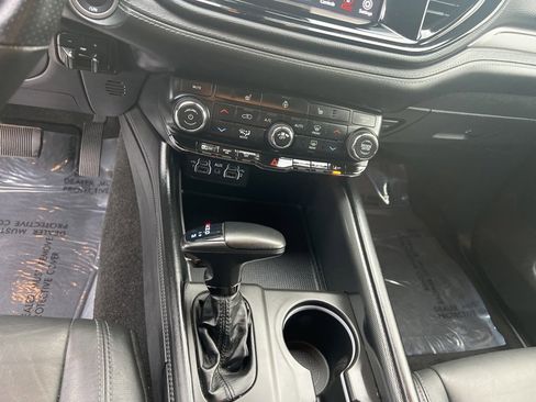 Used 2022 Dodge Durango GT image 18