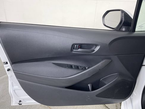 Used 2022 Toyota Corolla LE image 10