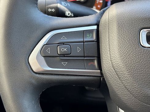 Used 2025 Jeep Compass Limited AWD/4WD image 29