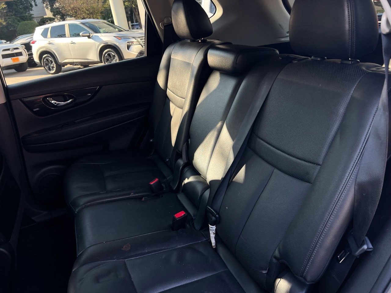 Used 2017 Nissan Rogue SL w/ SL Premium Package AWD/4WD image 22