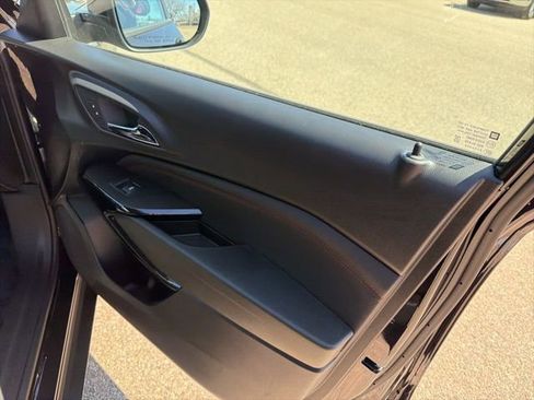 Used 2024 Chevrolet Trax RS image 38