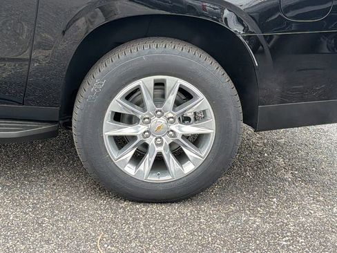 New 2026 Chevrolet Suburban Premier image 10