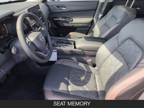 New 2026 Nissan Pathfinder Platinum w/ Cargo Package image 14