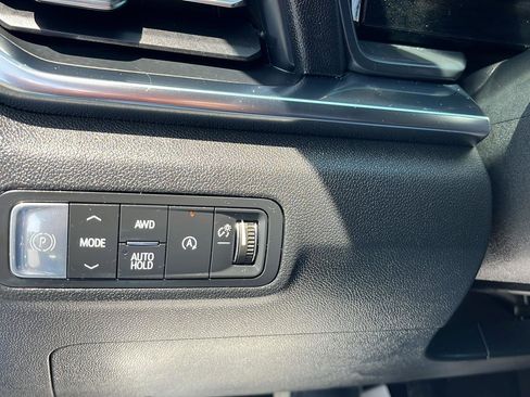 Used 2025 GMC Terrain Elevation w/ Black Edition AWD/4WD image 15