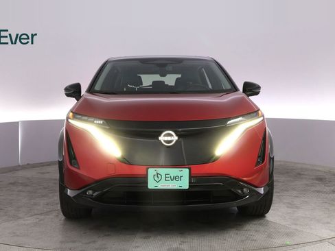 Used 2024 Nissan Ariya AWD image 12