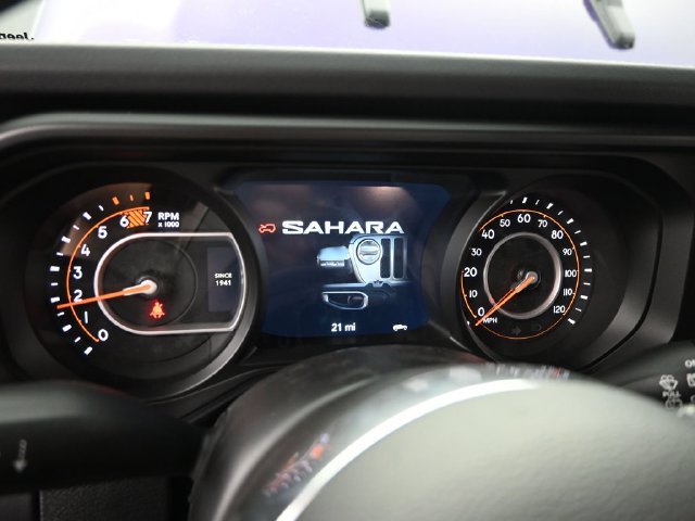 New 2026 Jeep Wrangler Unlimited Sahara w/ Whitecap Package AWD/4WD image 31