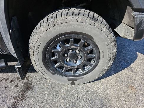 Used 2023 GMC Sierra 1500 AT4X w/ AT4X AEV Edition AWD/4WD image 5