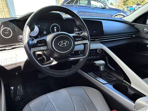 Used 2023 Hyundai Elantra Limited w/ Cargo Package image 30