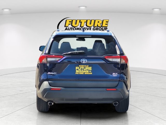Used 2024 Toyota RAV4 XLE AWD/4WD image 8
