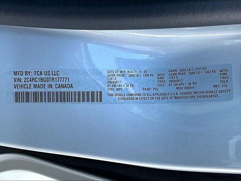 New 2026 Chrysler Pacifica Select image 13