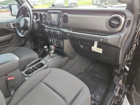 Used 2020 Jeep Wrangler Unlimited Sport S image 22