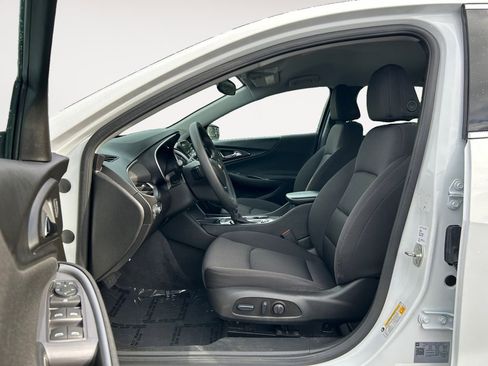 Used 2024 Chevrolet Malibu LT image 15