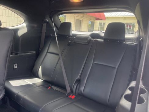 Used 2025 Toyota Highlander XSE AWD/4WD image 12