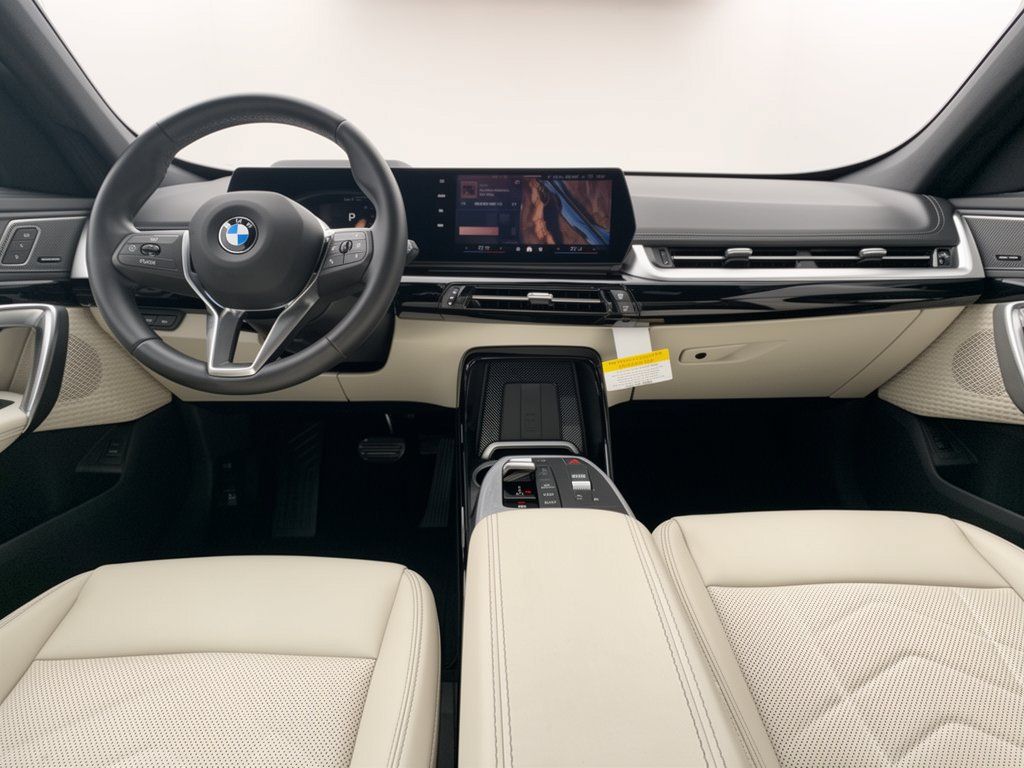 Used 2026 BMW X1 xDrive28i w/ Technology Package AWD/4WD image 17