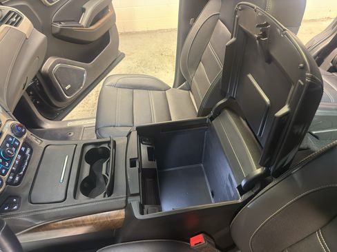 Used 2019 GMC Yukon Denali w/ Open Road Package AWD/4WD image 21