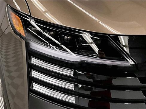 New 2026 Nissan Kicks SV image 13