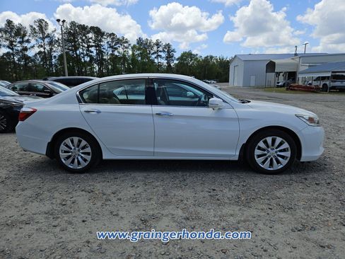 Used 2015 Honda Accord Touring image 6