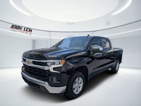 Used 2025 Chevrolet Silverado 1500 LT AWD/4WD image 8