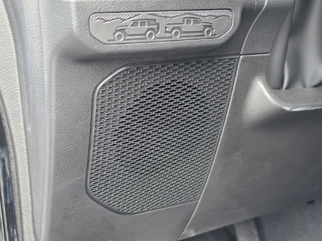 Used 2026 Jeep Wrangler Unlimited Rubicon AWD/4WD image 25
