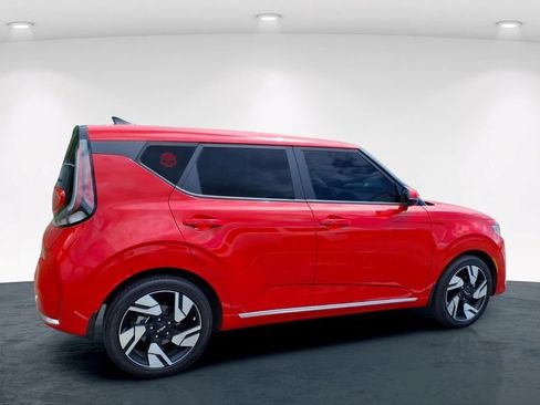 Used 2024 Kia Soul GT-Line w/ Option Group 020 FWD image 13