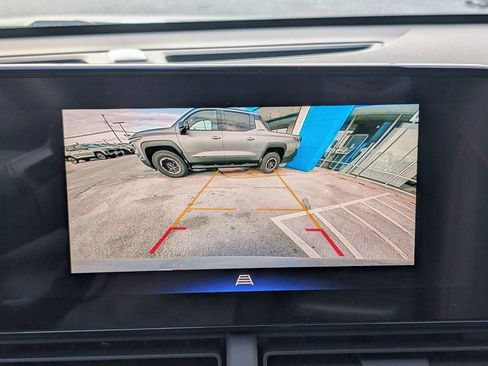 New 2026 Chevrolet Trax RS w/ Driver Confidence Package image 25