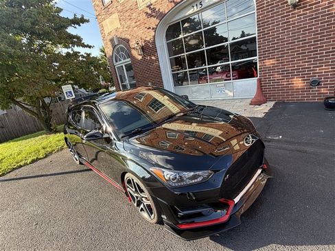 Used 2020 Hyundai Veloster N w/ Performance Package FWD image 10