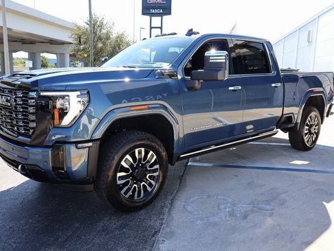 New 2026 GMC Sierra 2500 Denali Ultimate image 3