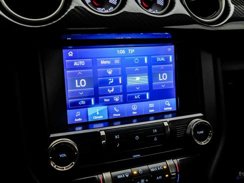 Used 2021 Ford Mustang Shelby GT500 w/ Carbon Fiber Track Pack image 75