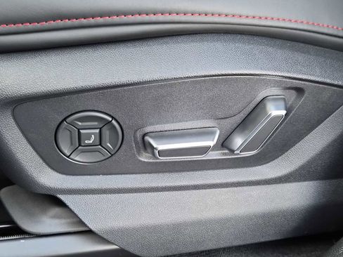 New 2026 Audi RS Q8 performance image 16