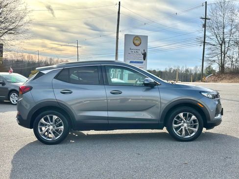 Used 2021 Buick Encore GX Essence w/ Advanced Technology Package image 12