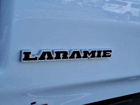 Used 2020 RAM 1500 Laramie AWD/4WD image 10