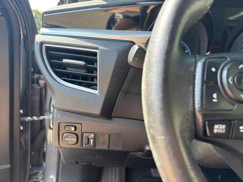 Used 2015 Toyota Corolla S FWD image 23