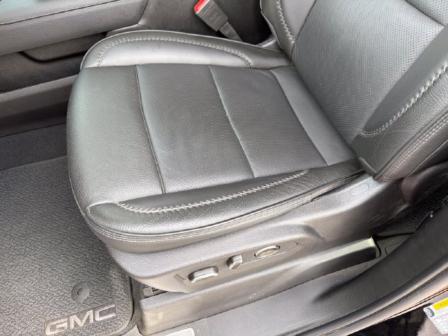 Used 2026 GMC Sierra 1500 Denali AWD/4WD image 21