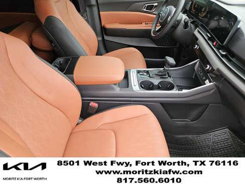 New 2026 Kia Carnival EX FWD image 10