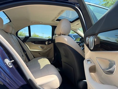Used 2017 Mercedes-Benz E 300 4MATIC image 32