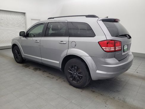 Used 2020 Dodge Journey SE w/ SE Popular Equipment Group image 3